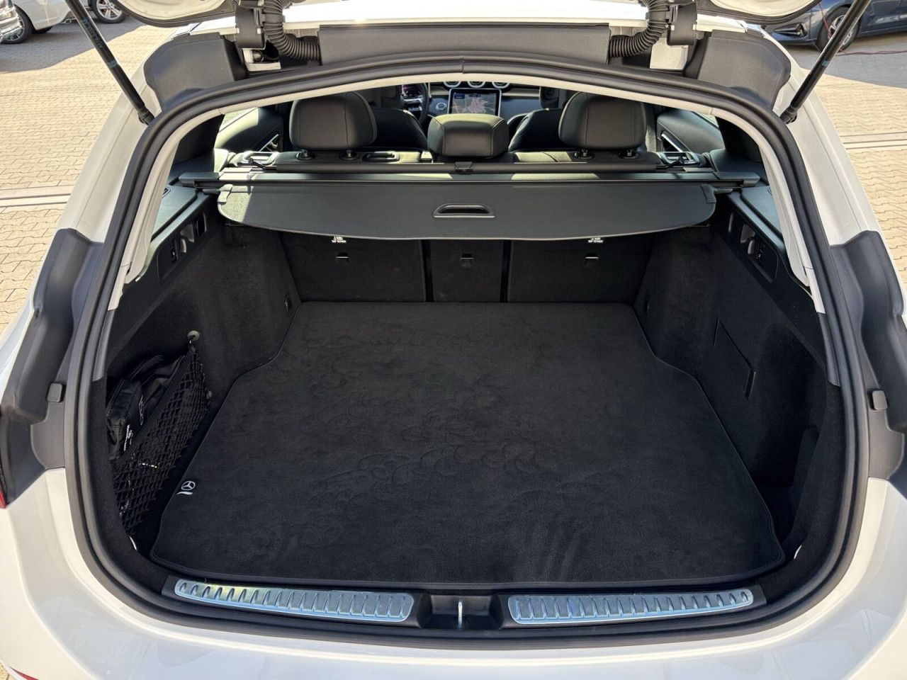 Mercedes-Benz C-Klasse – Bild 20