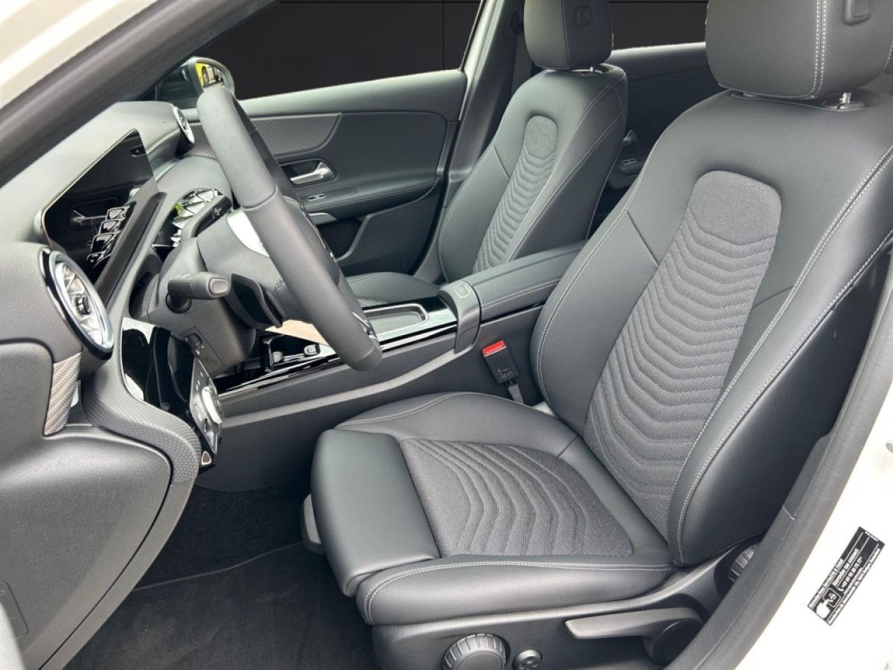 Mercedes-Benz A-Klasse – Bild 8