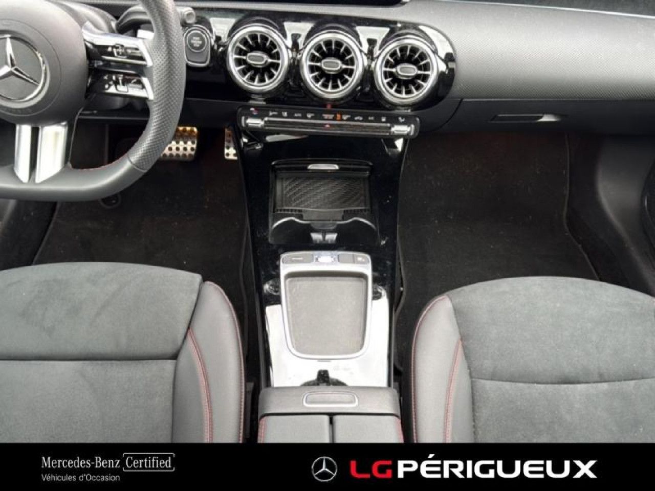 Photo du v&eacute;hicule 12 / 18