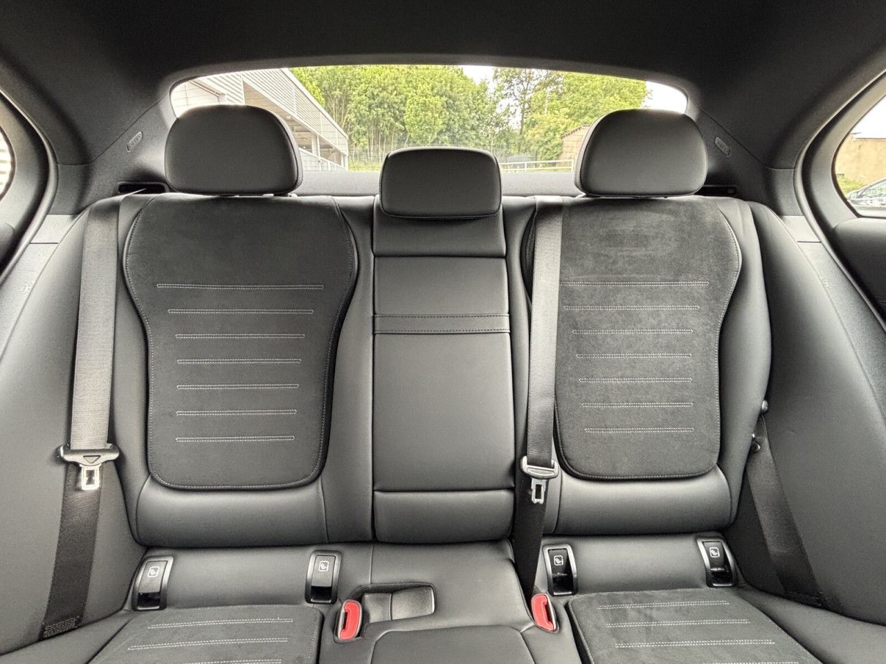 Mercedes-Benz C-Klasse – Bild 15