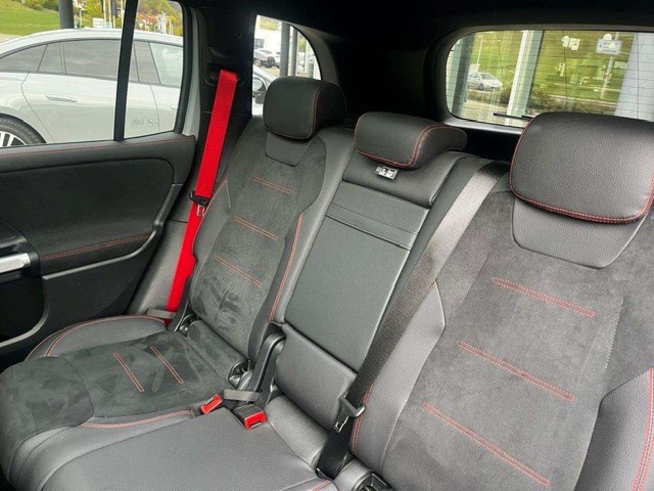 Mercedes-Benz GLB – Bild 12