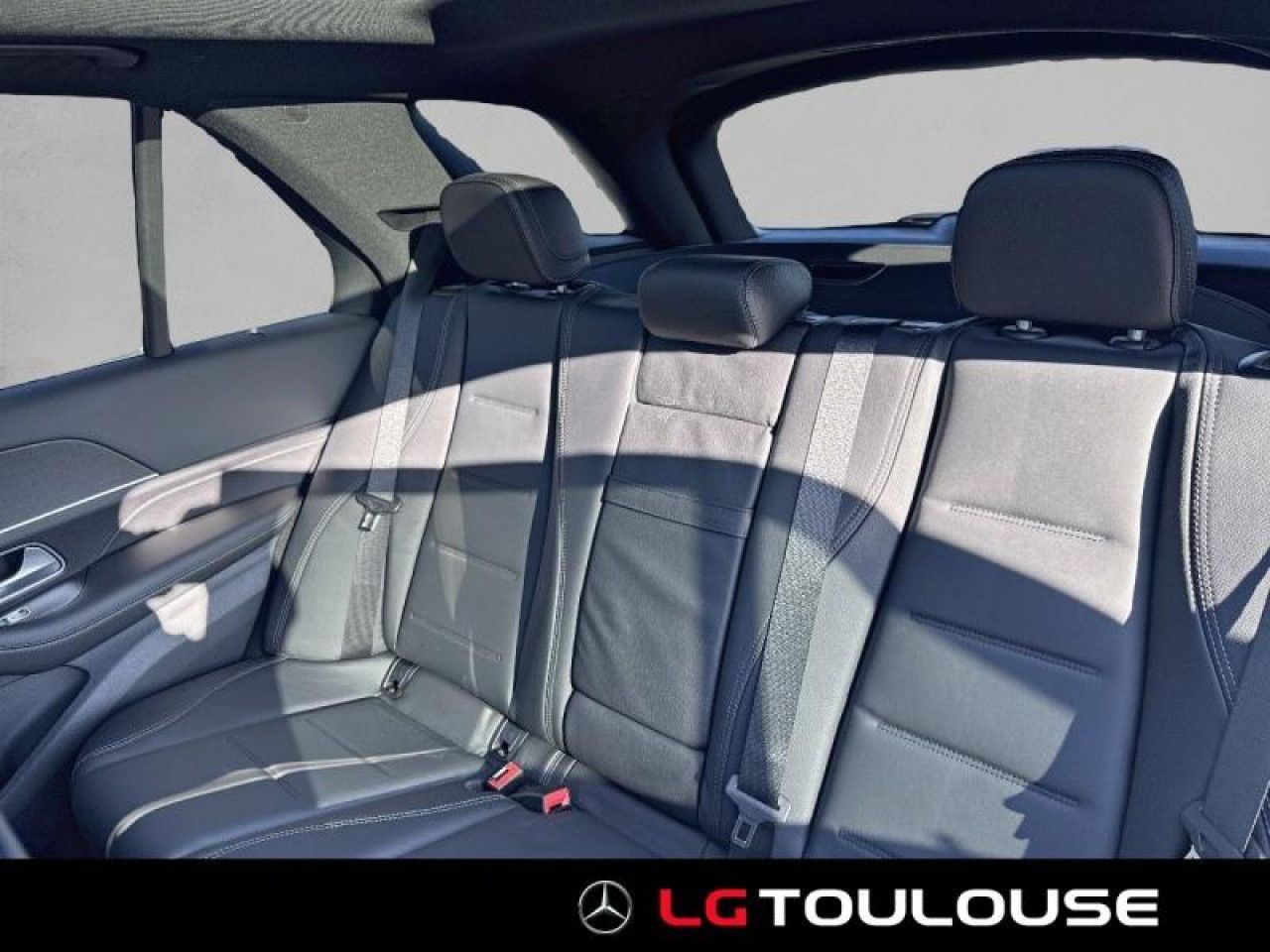 Photo du v&eacute;hicule 11 / 17