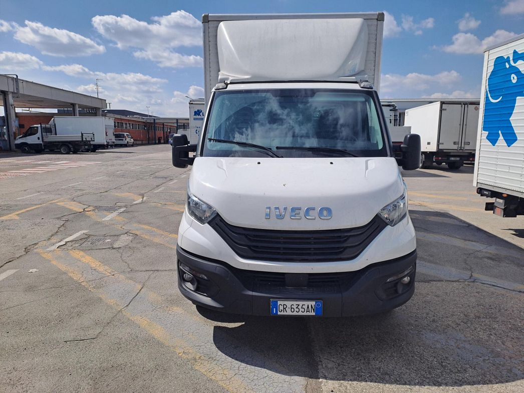 IVECO | DAILY 35C14H BOX
