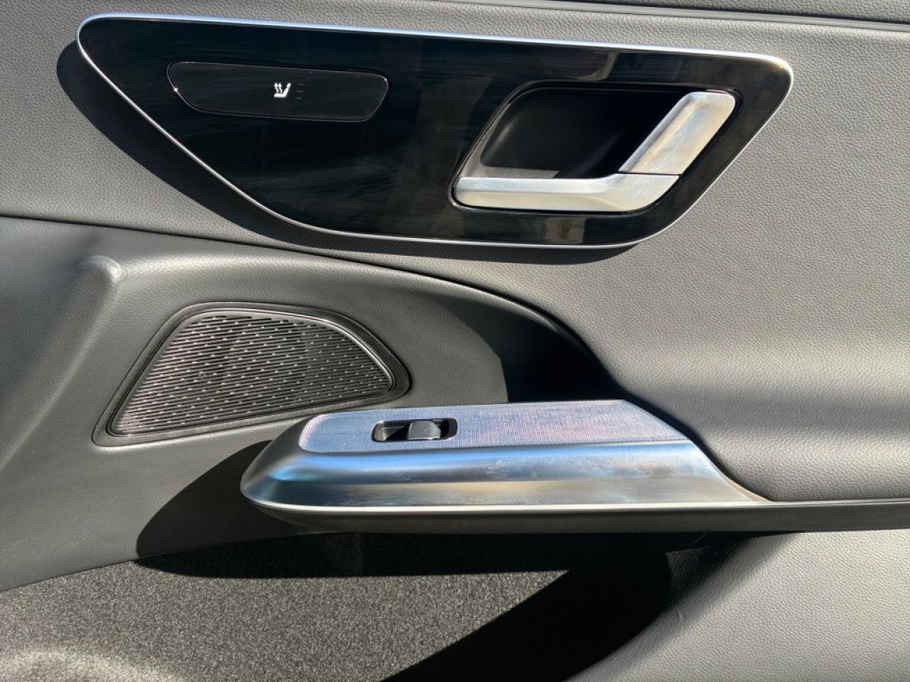 Mercedes-Benz E-Klasse – Bild 3