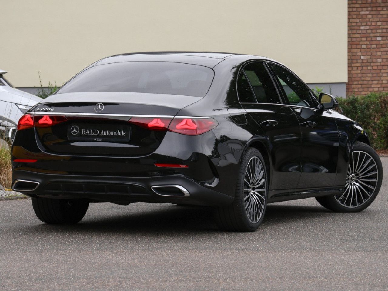 Mercedes-Benz E-Klasse – Bild 2