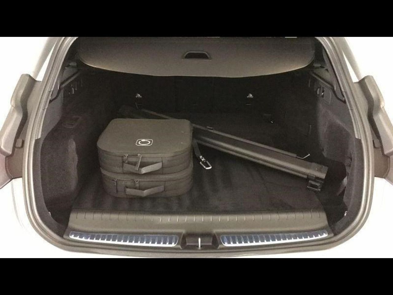 Photo du v&eacute;hicule 10 / 18