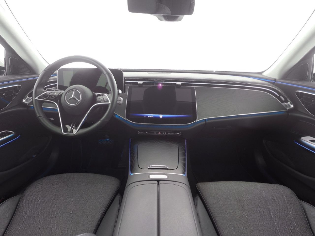 Mercedes-Benz E-Klasse – Bild 16