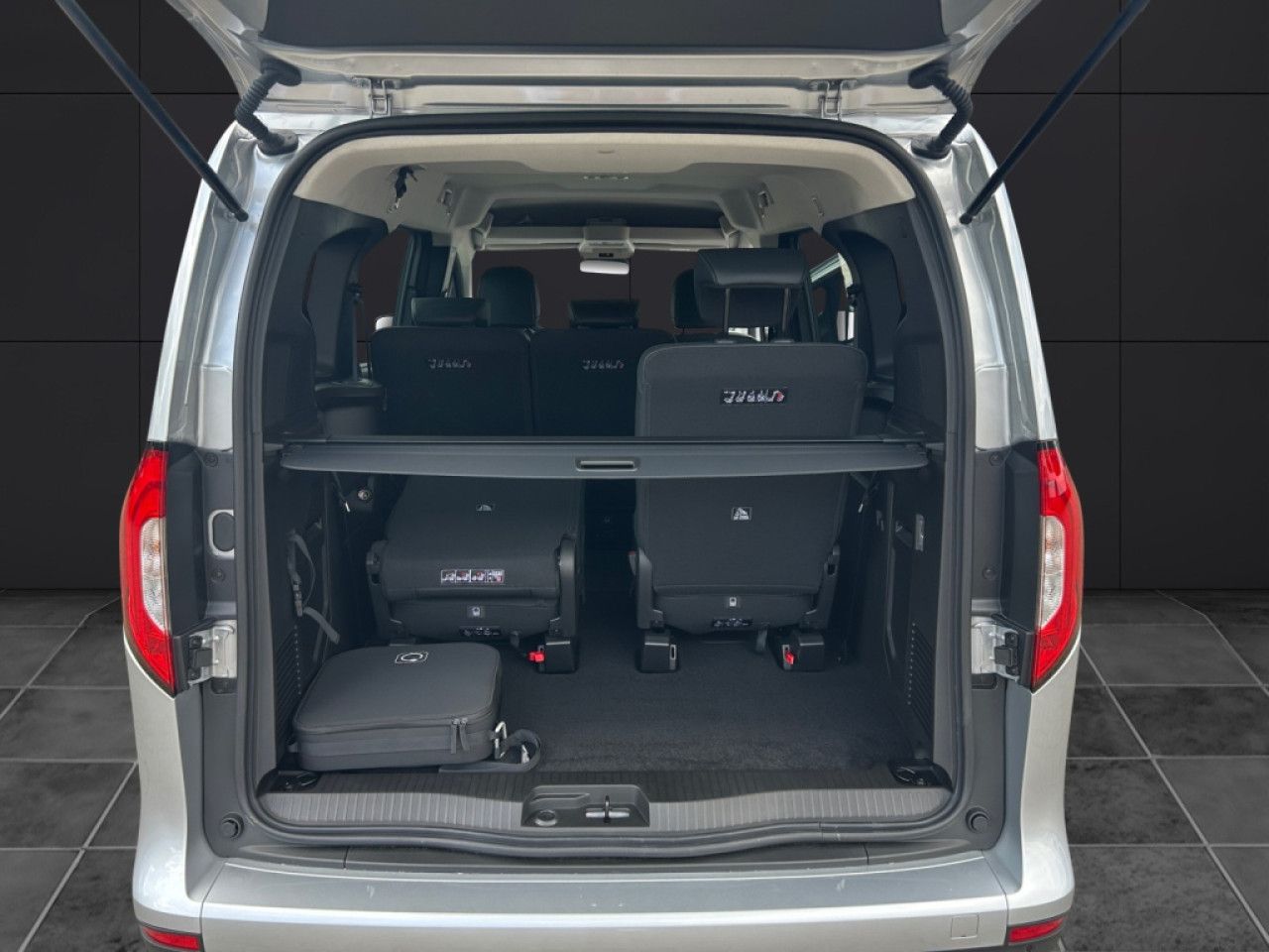 Mercedes-Benz EQT – Bild 13