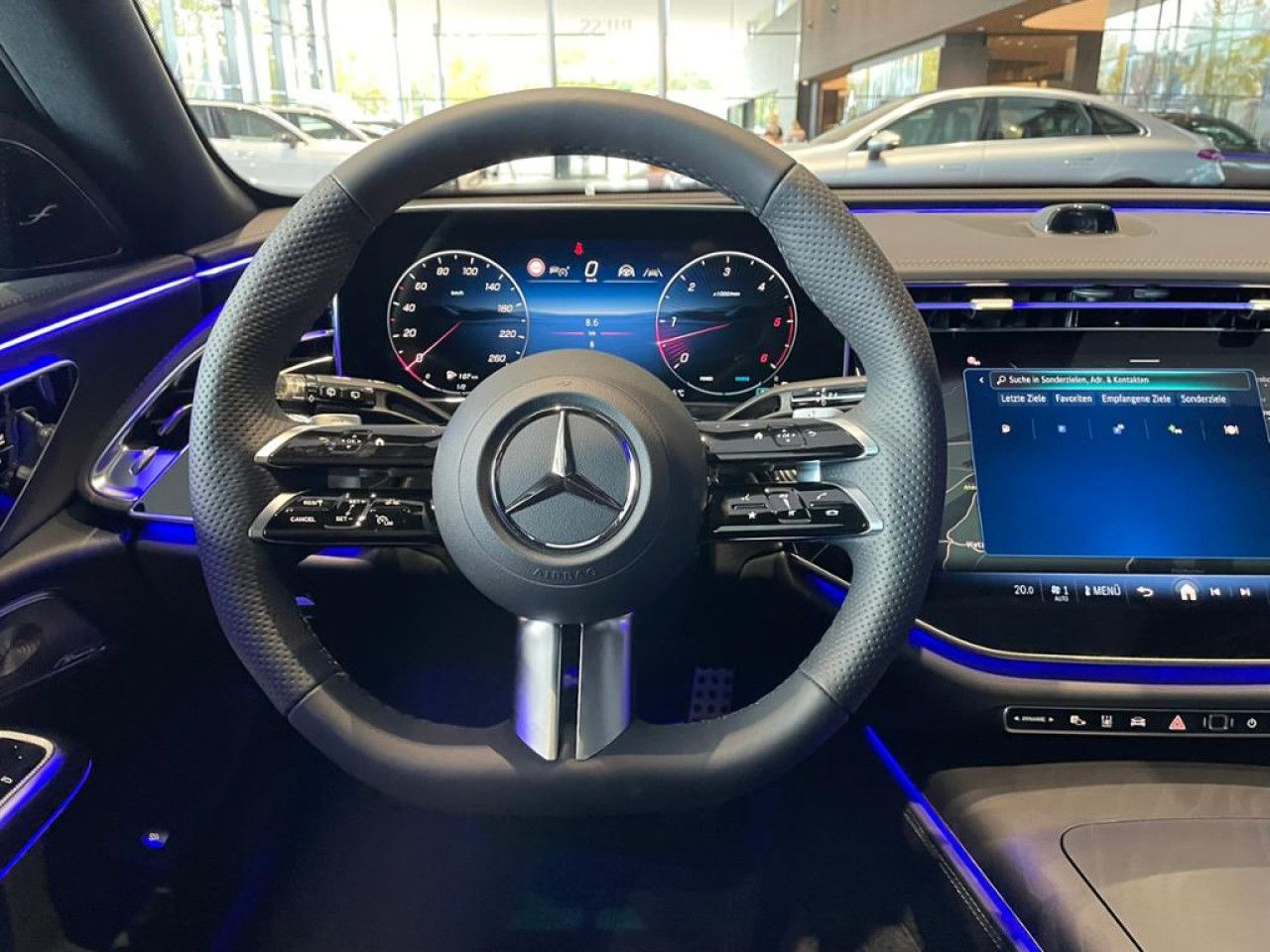 Mercedes-Benz E-Klasse – Bild 13