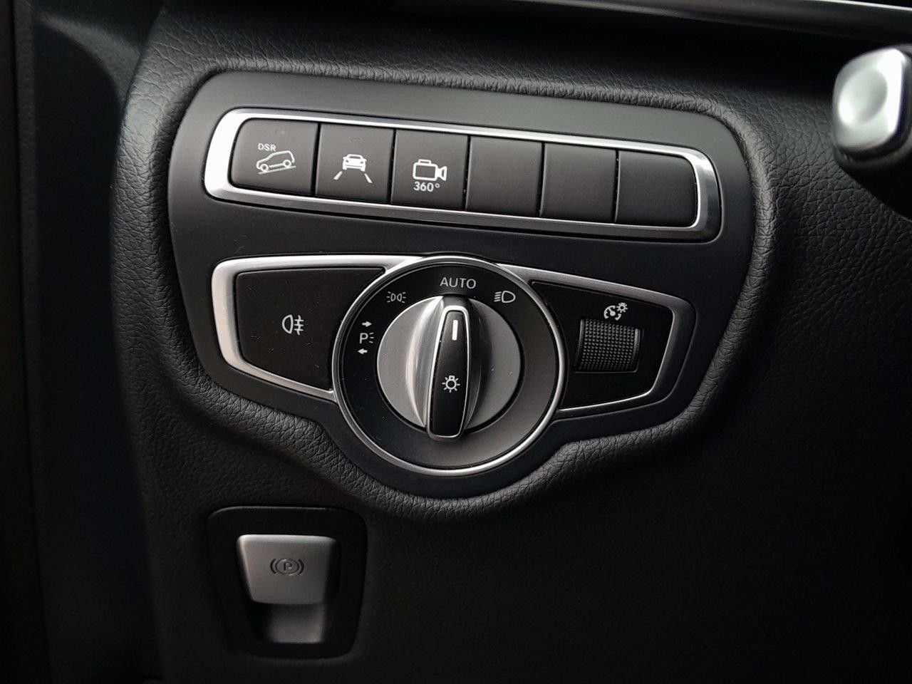 Zdjęcie pojazdu 10 / 20