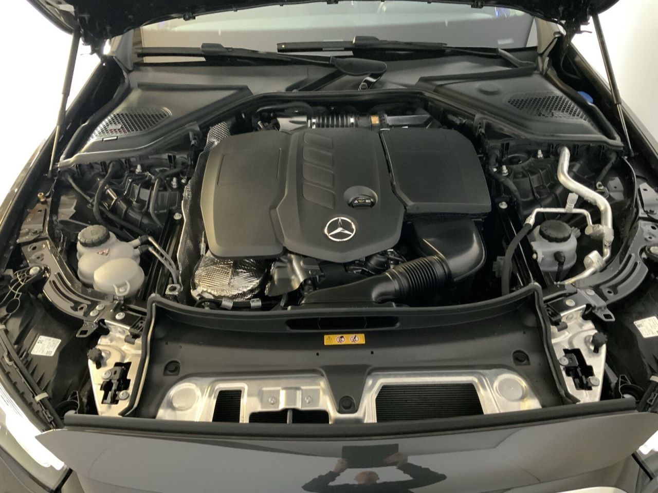 Mercedes-Benz E-Klasse – Bild 13