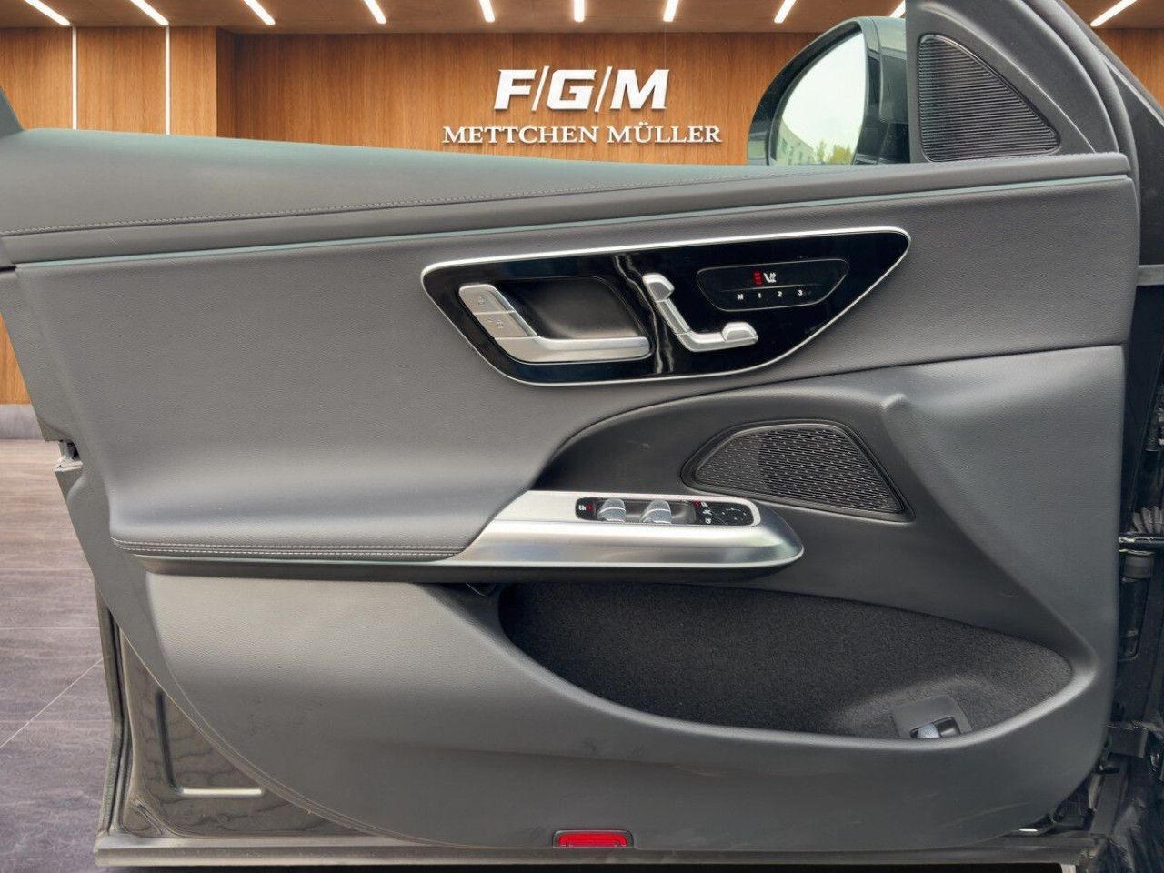 Mercedes-Benz E-Klasse – Bild 14