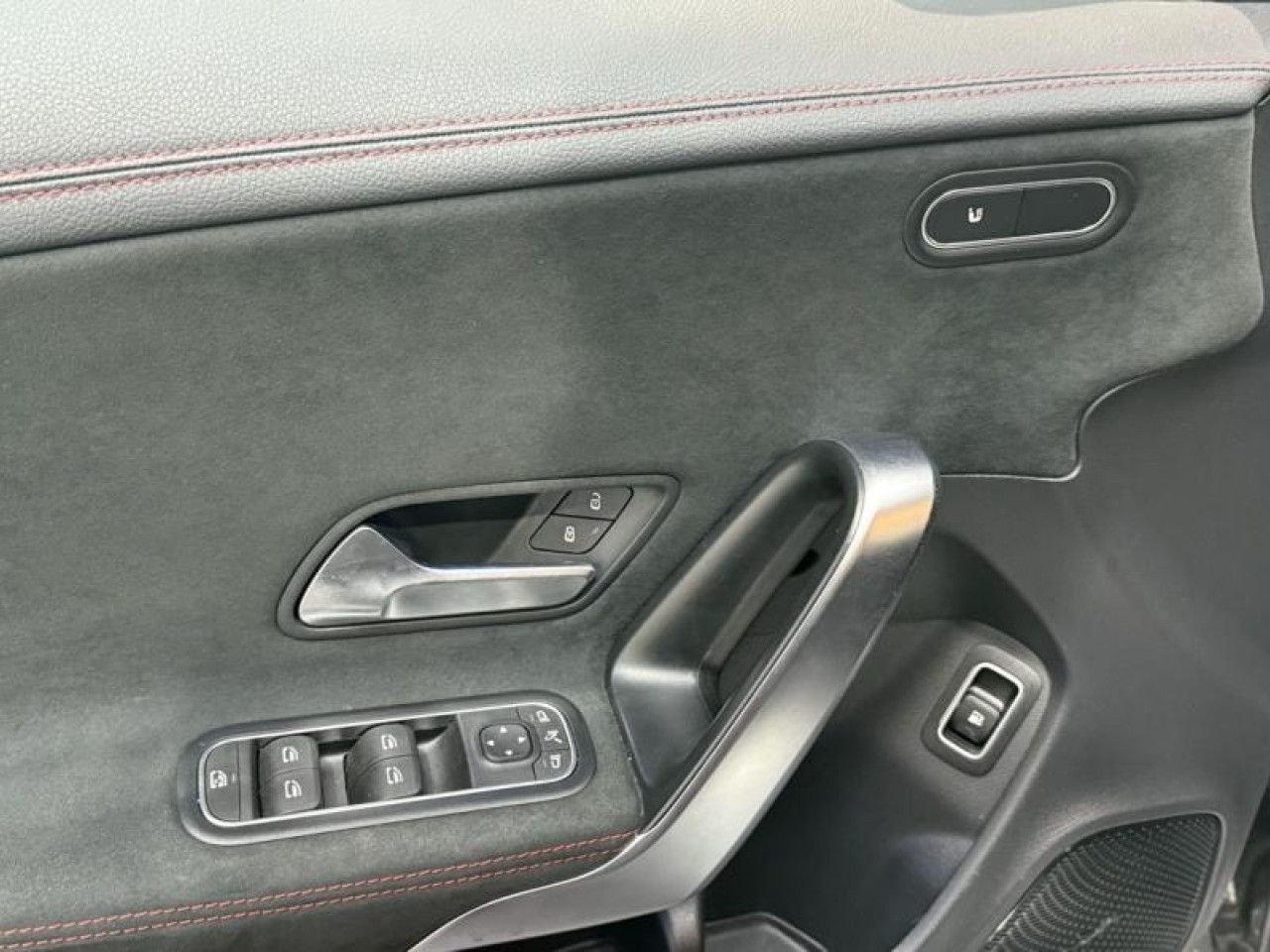 Photo du véhicule 4 / 18