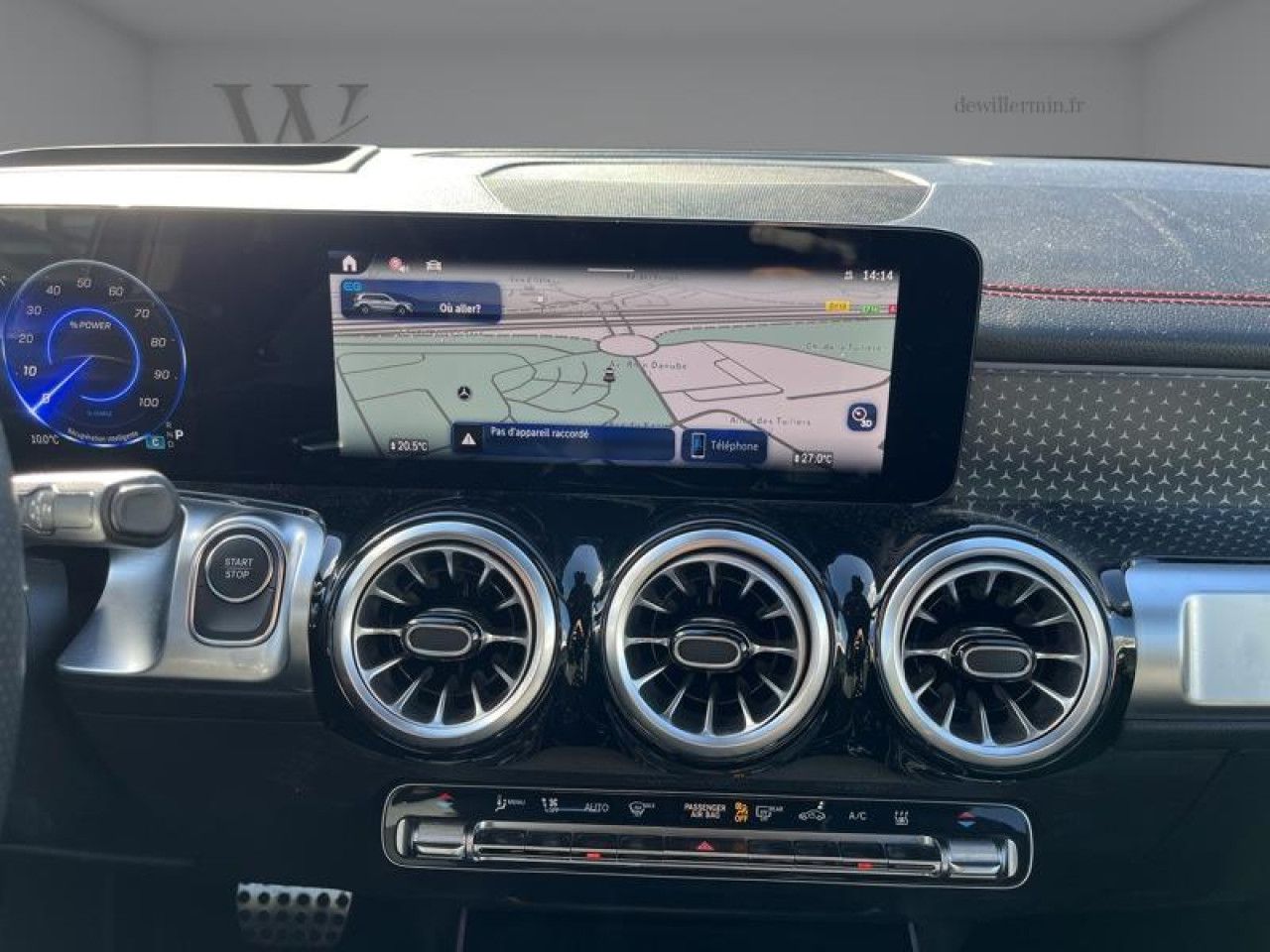 Photo du v&eacute;hicule 16 / 18