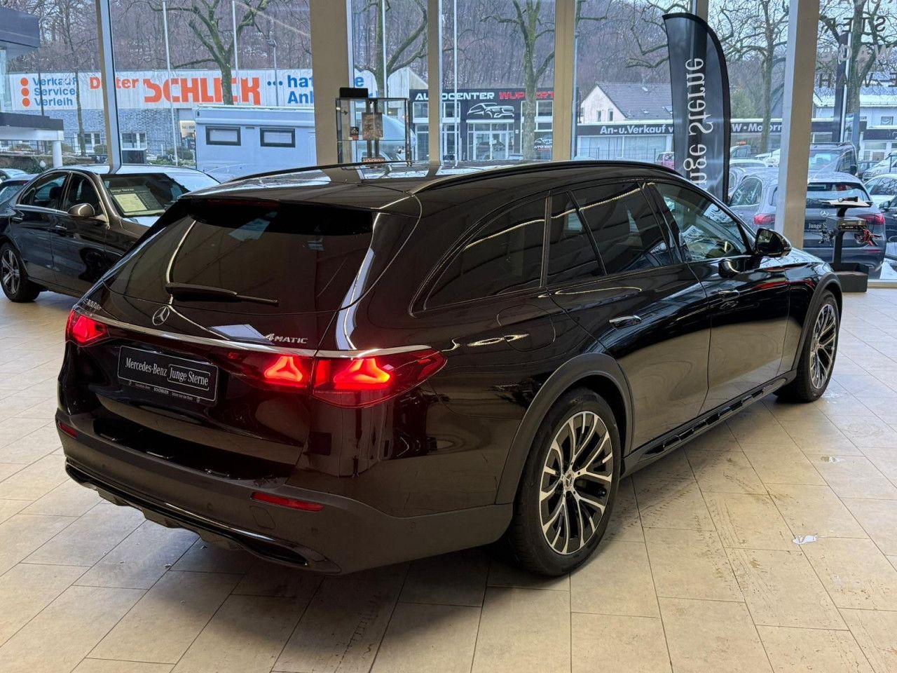 Mercedes-Benz E-Klasse – Bild 6