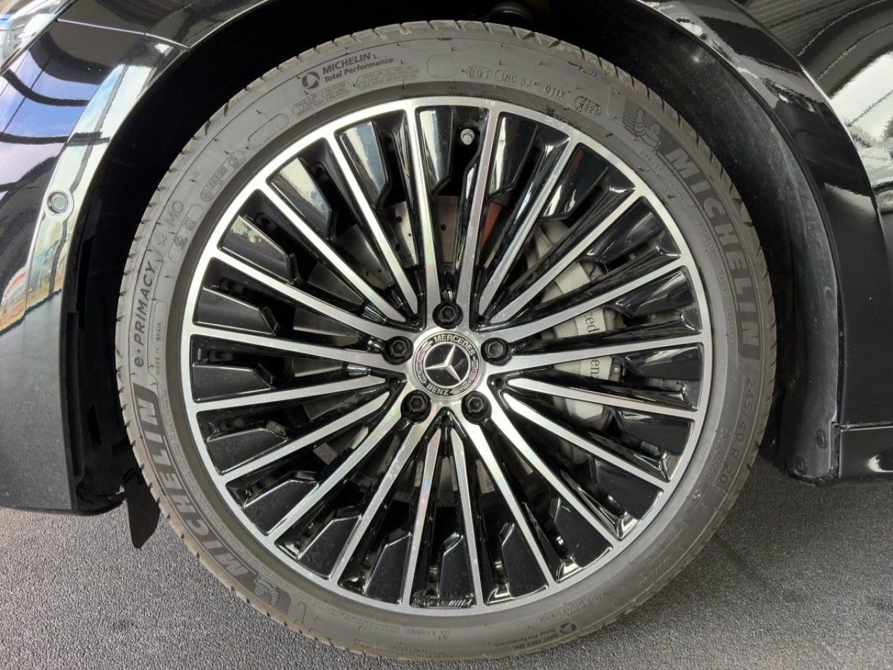 Mercedes-Benz E-Klasse – Bild 12