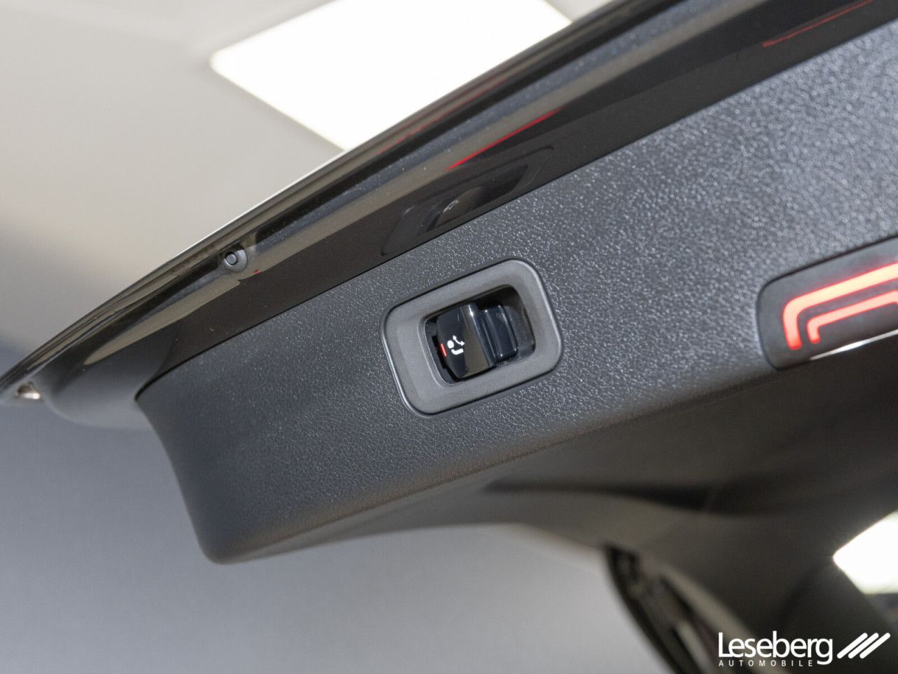 Mercedes-Benz E-Klasse – Bild 10