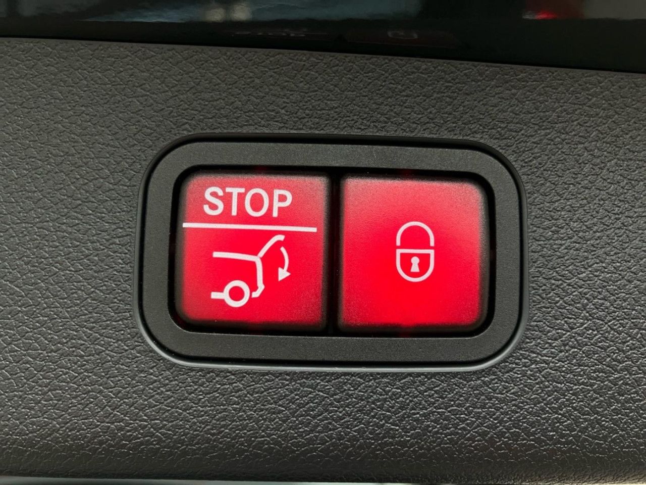 Mercedes-Benz E-Klasse – Bild 16