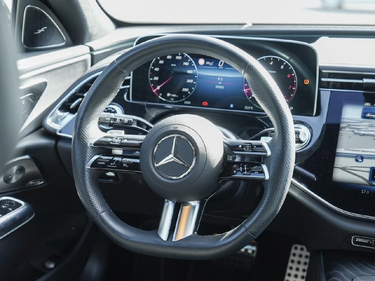 Mercedes-Benz E-Klasse – Bild 8