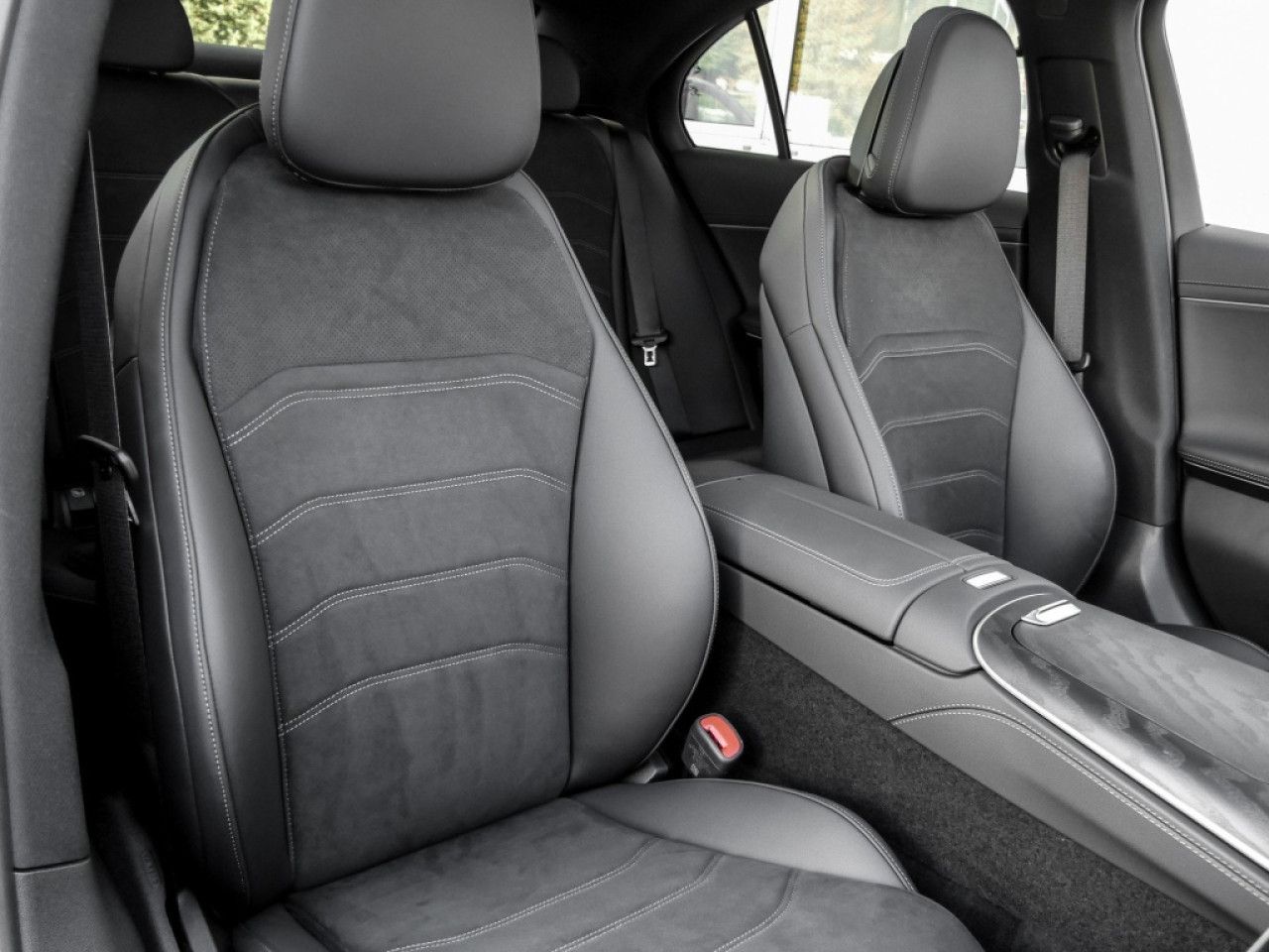Mercedes-Benz E-Klasse – Bild 6