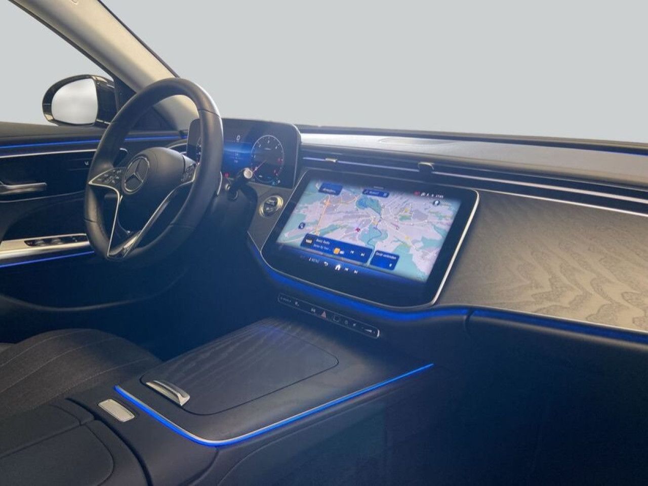 Mercedes-Benz E-Klasse – Bild 15