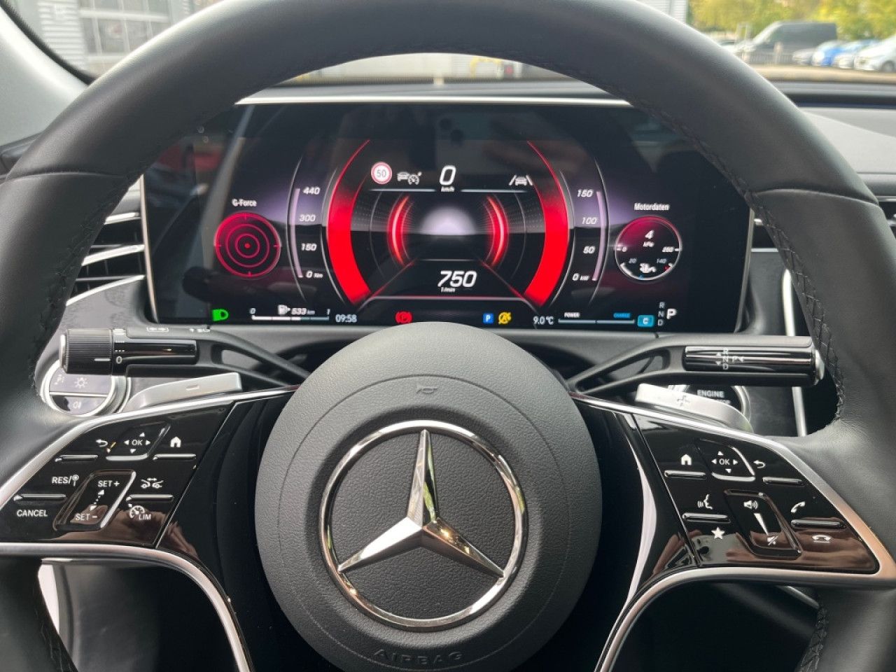 Mercedes-Benz E-Klasse – Bild 28