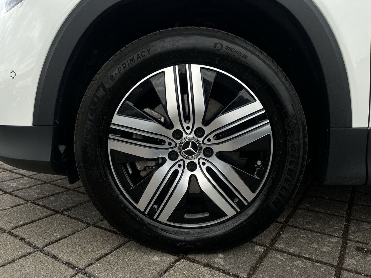 Mercedes-Benz E-Klasse – Bild 27