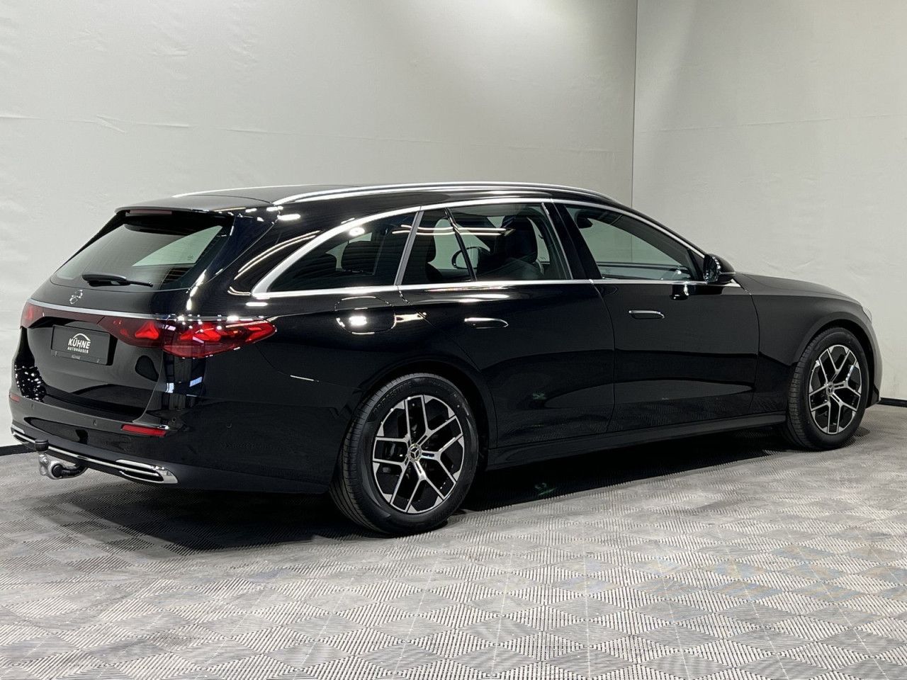 Mercedes-Benz E-Klasse – Bild 14