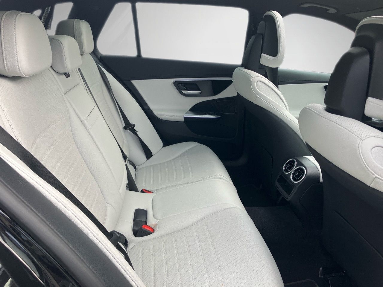 Mercedes-Benz C-Klasse – Bild 23