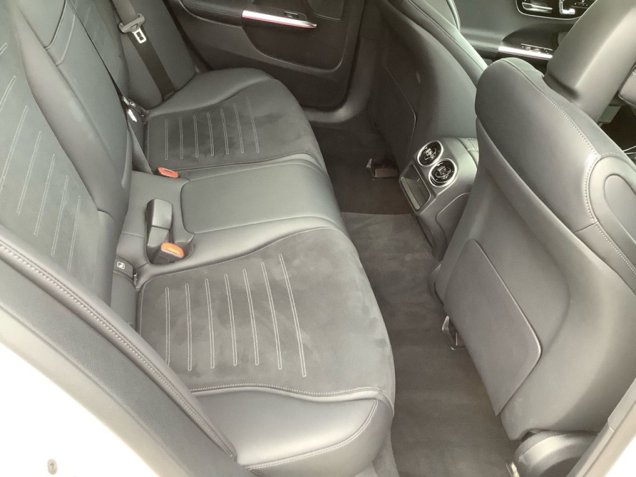 Mercedes-Benz C-Klasse – Bild 14