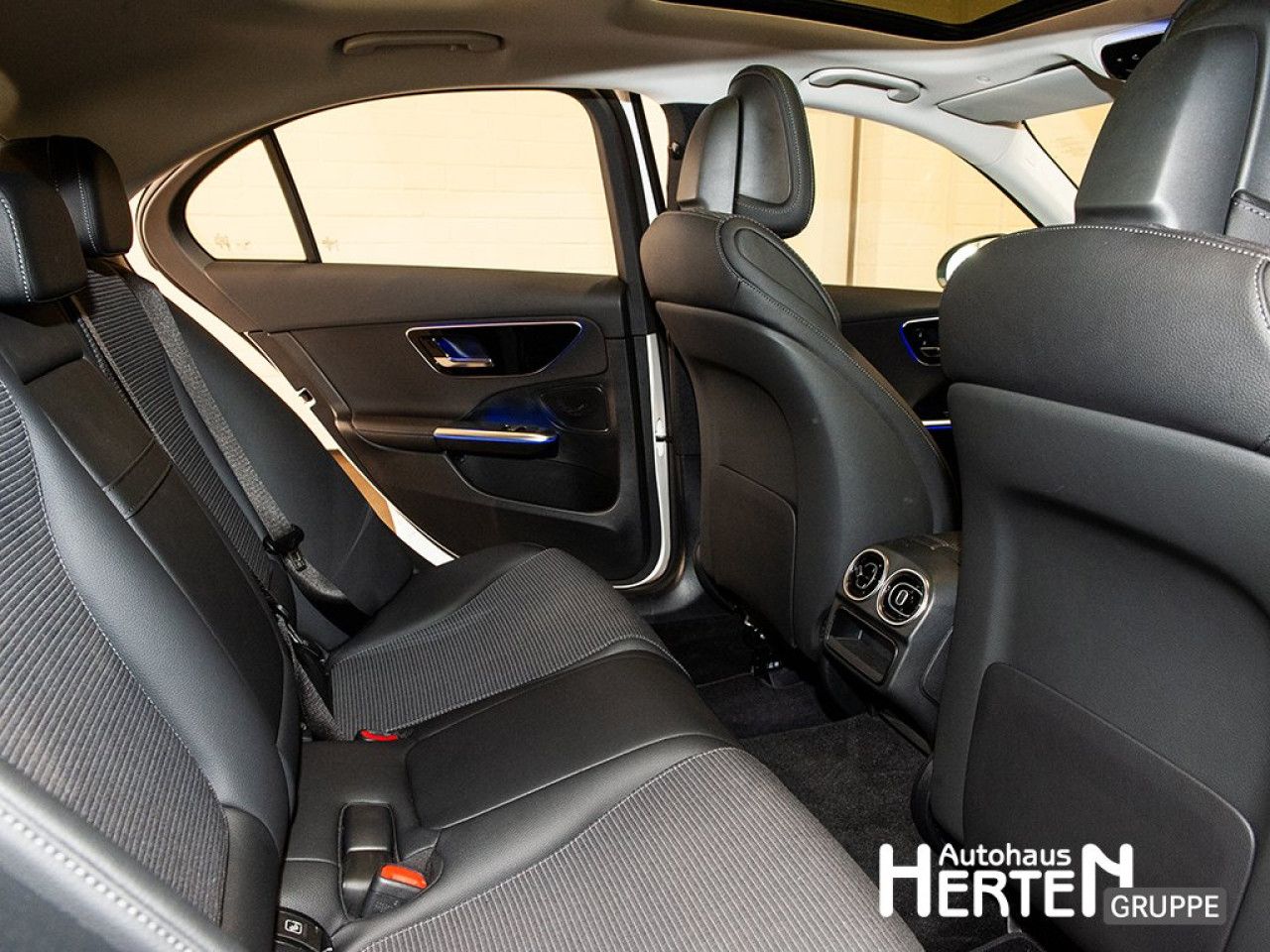 Mercedes-Benz C-Klasse – Bild 17