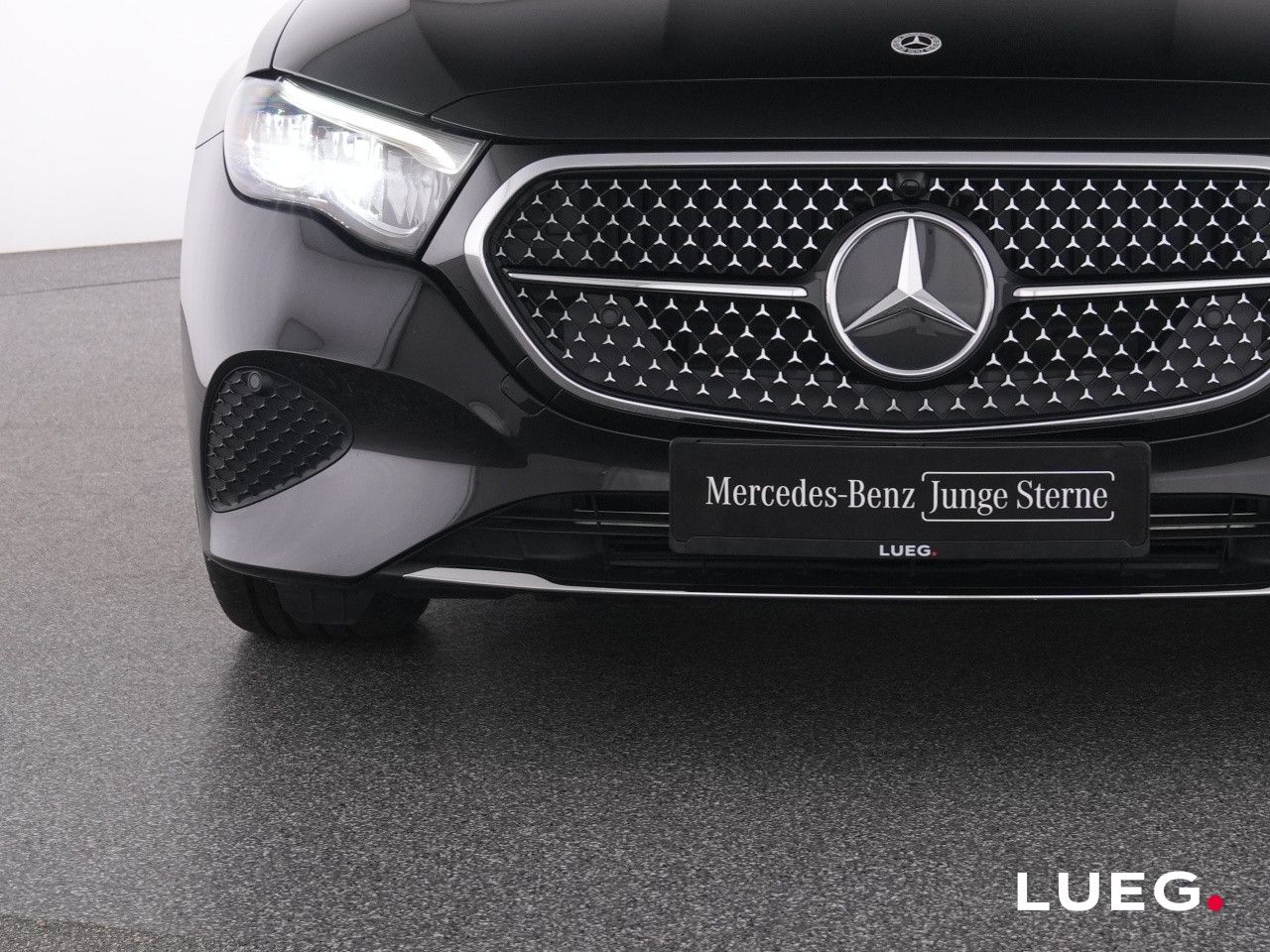 Mercedes-Benz E-Klasse – Bild 16