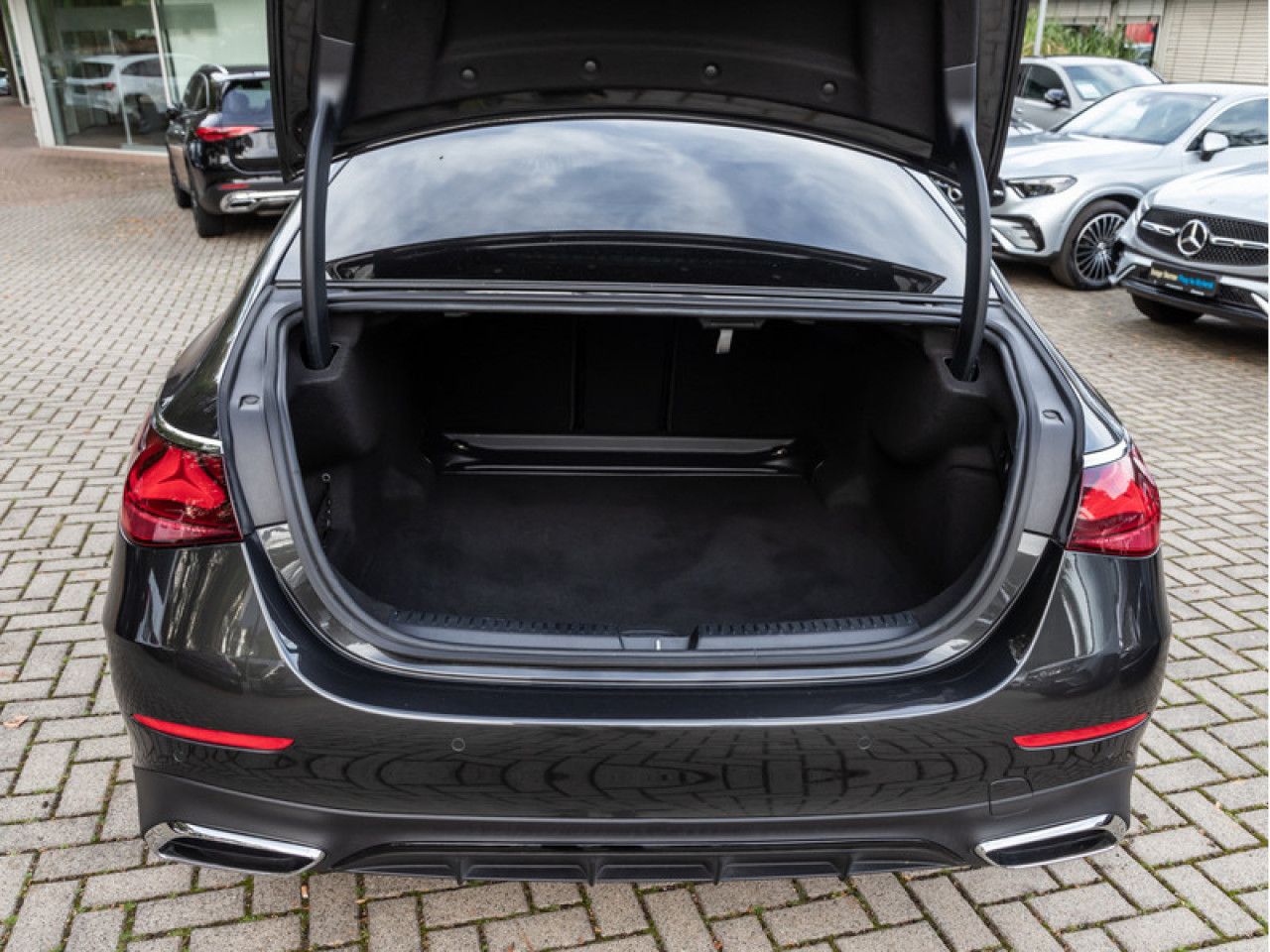 Mercedes-Benz E-Klasse – Bild 5