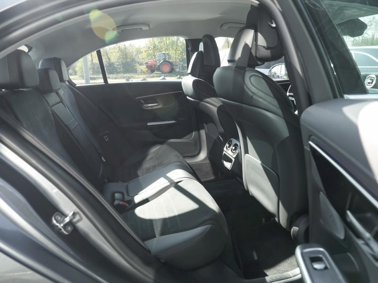 Mercedes-Benz C-Klasse – Bild 11