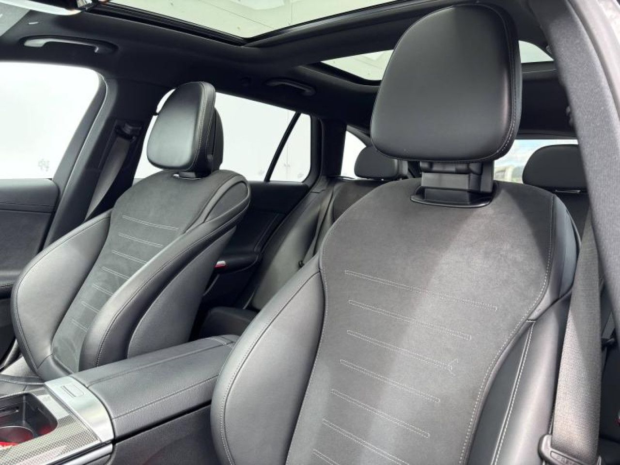 Photo du v&eacute;hicule 10 / 15