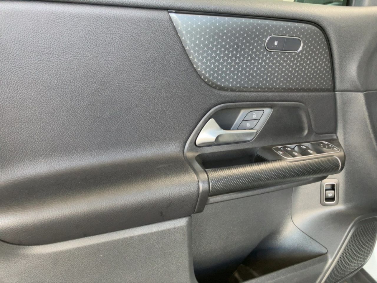 Fahrzeugbild 7 / 8
