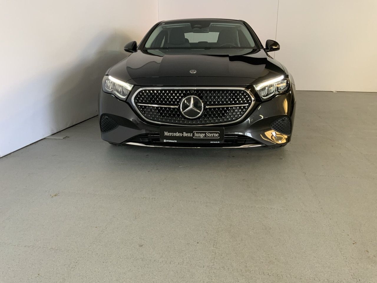 Mercedes-Benz E-Klasse – Bild 2