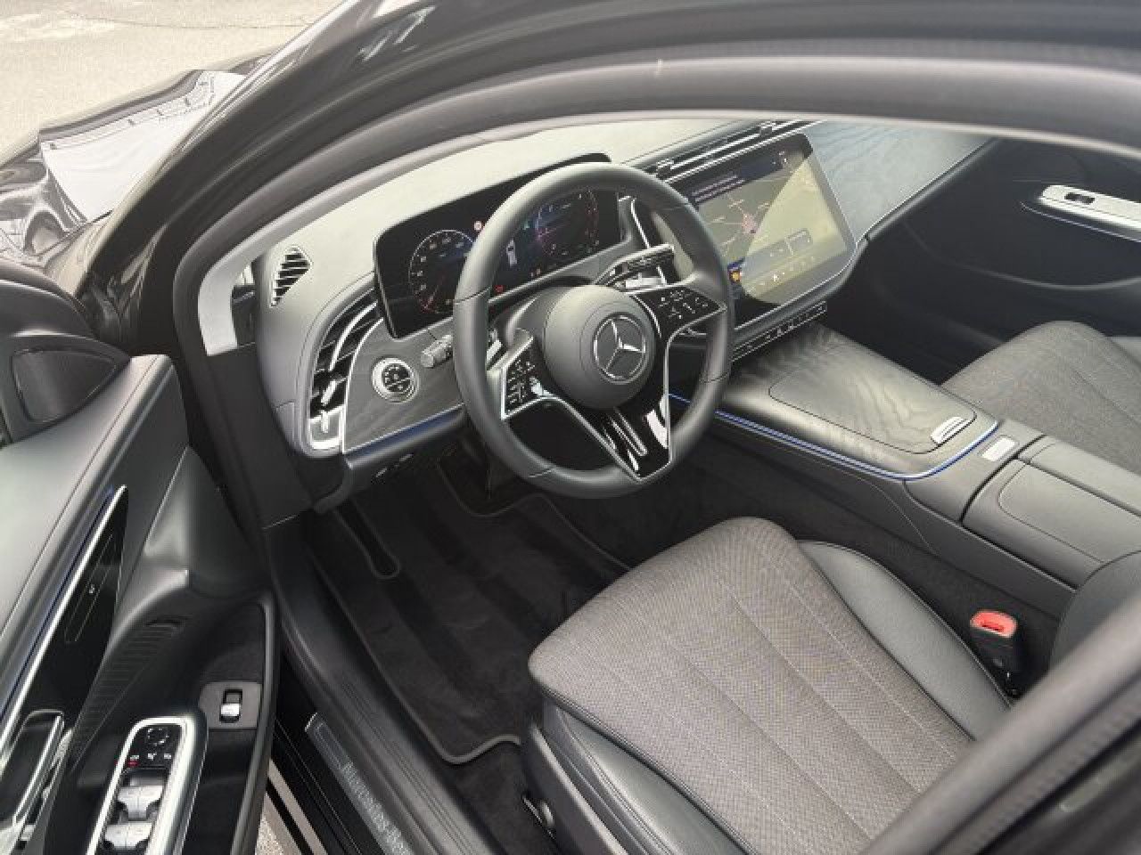 Mercedes-Benz E-Klasse – Bild 12