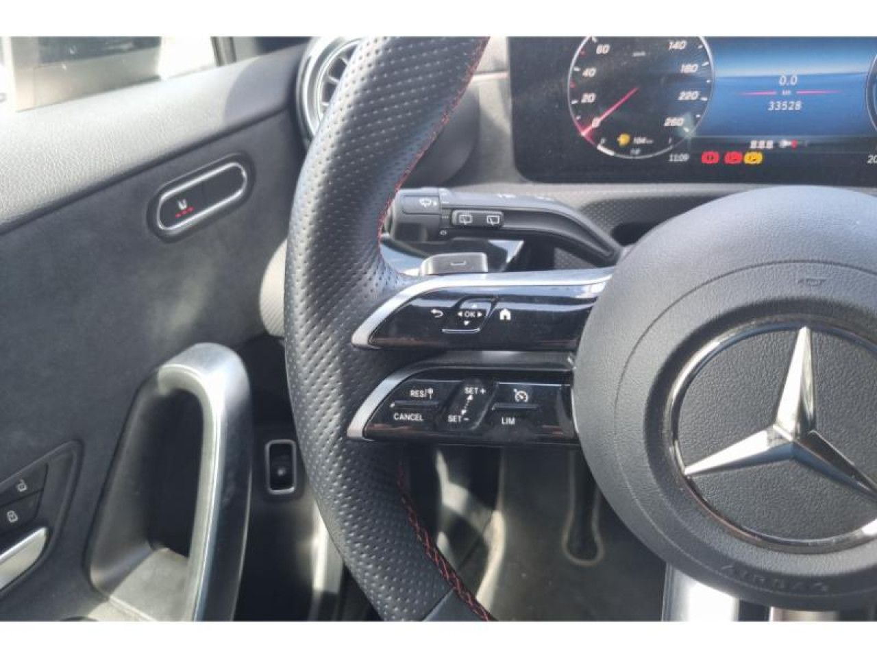 Imagem do veículo 13 / 19