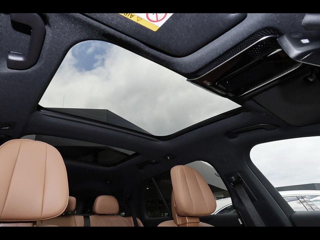 Mercedes-Benz E-Klasse – Bild 7