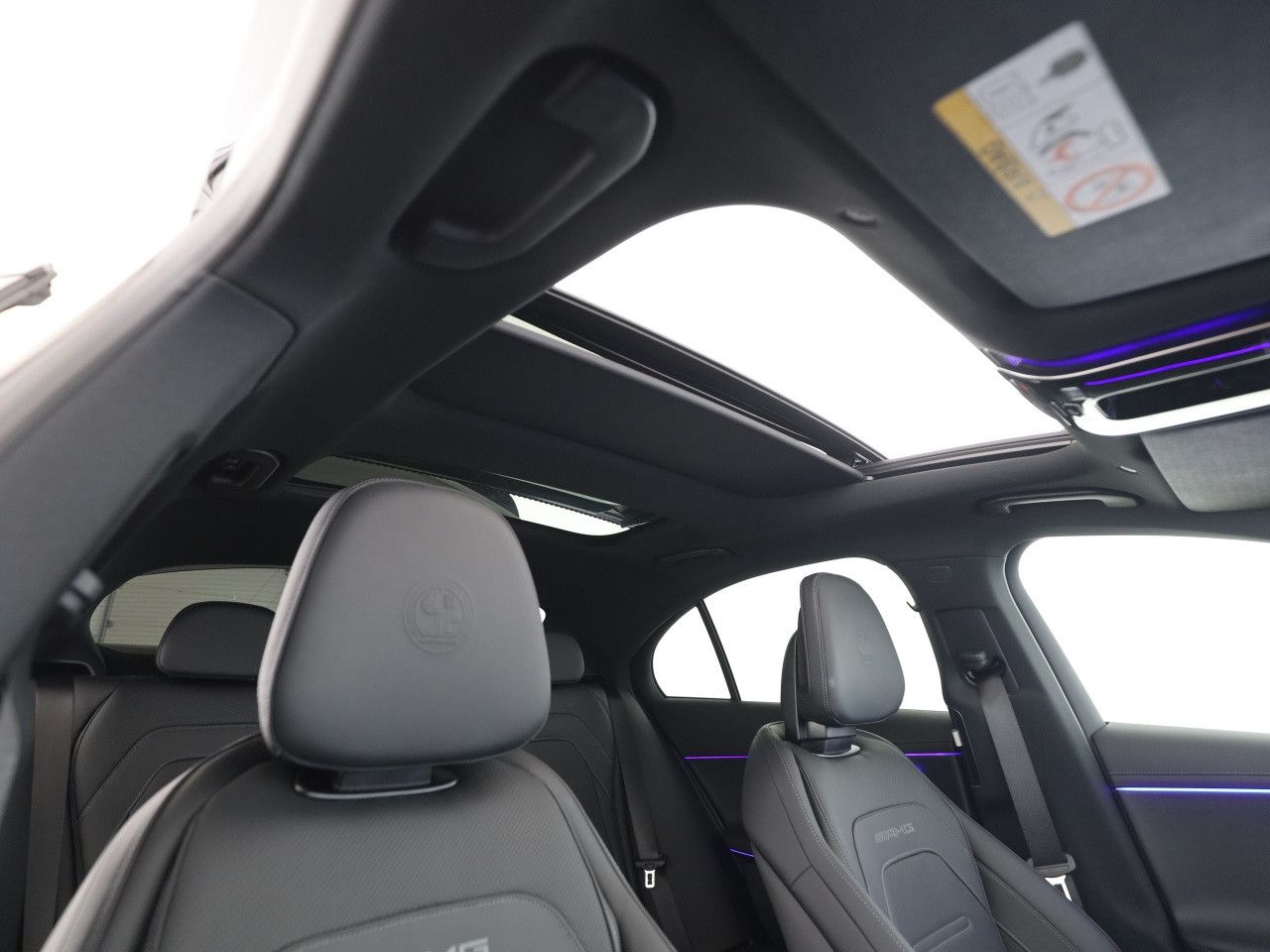 Mercedes-Benz E-Klasse – Bild 22