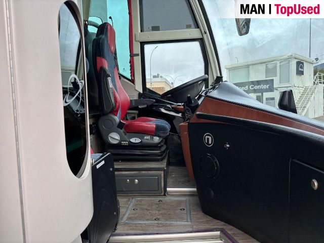 MAN Noge Titanium 10