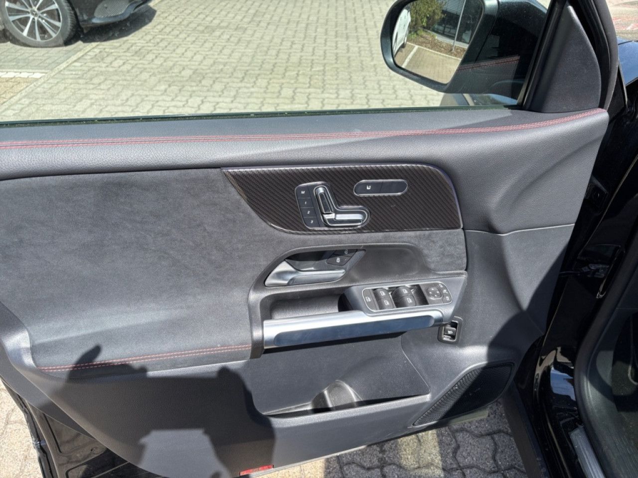 Mercedes-Benz GLB – Bild 9