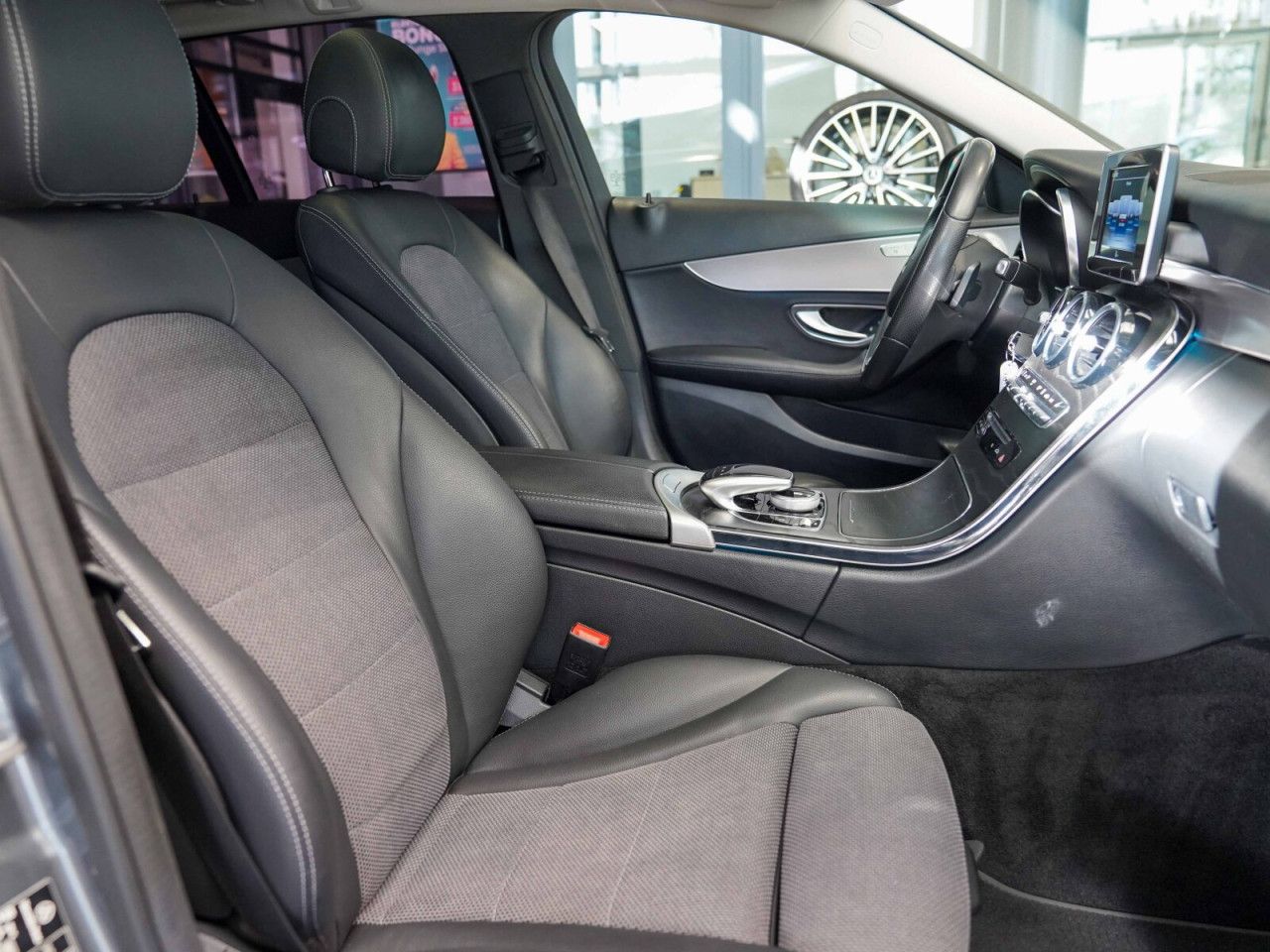 Fahrzeugbild 10 / 25