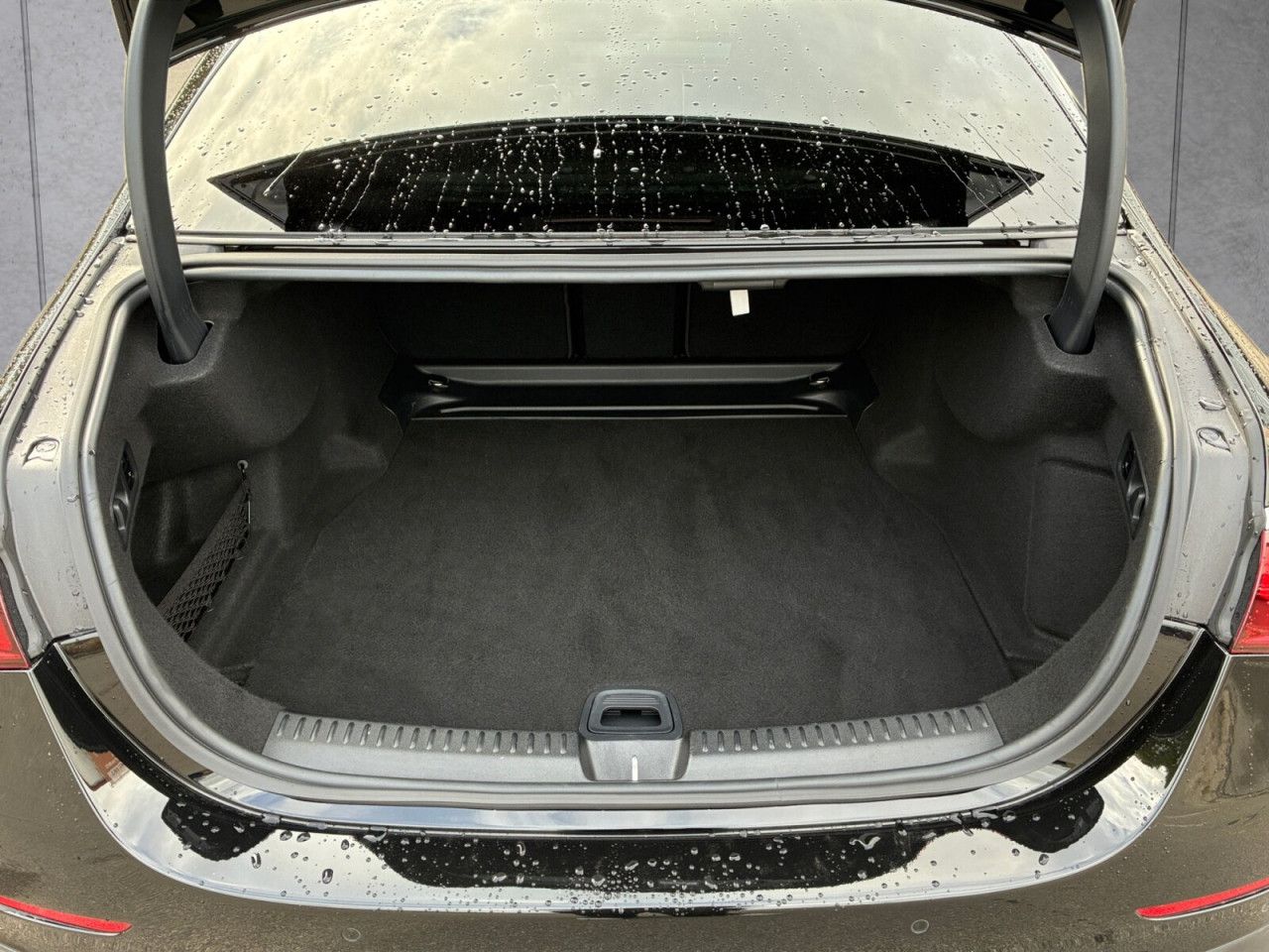Mercedes-Benz E-Klasse – Bild 10