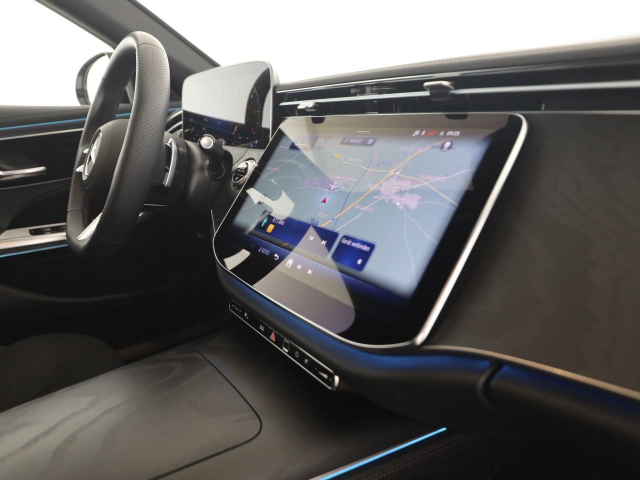 Mercedes-Benz E-Klasse – Bild 18