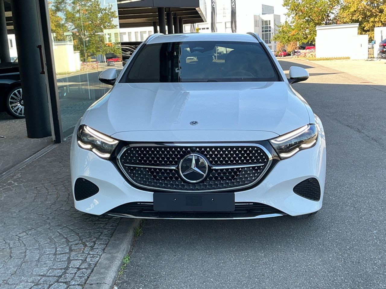 Mercedes-Benz E-Klasse – Bild 4