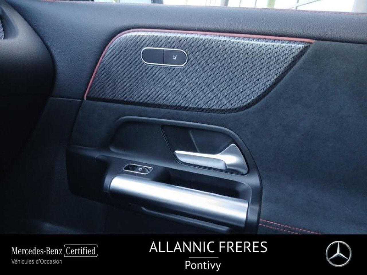 Photo du v&eacute;hicule 15 / 18