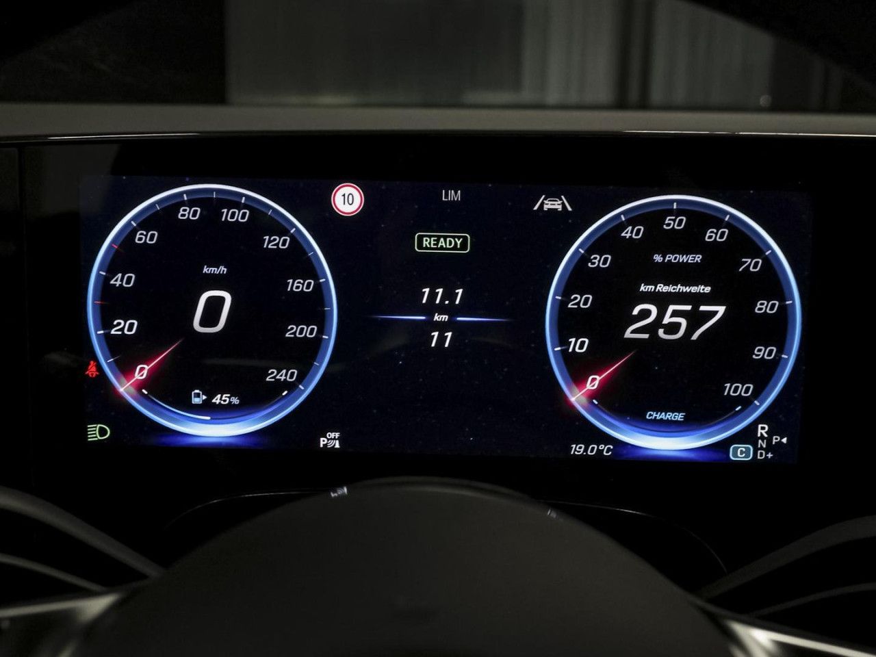 Mercedes-Benz GLB – Bild 16