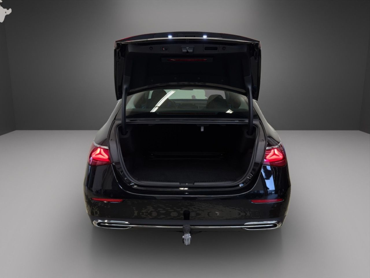 Mercedes-Benz E-Klasse – Bild 12